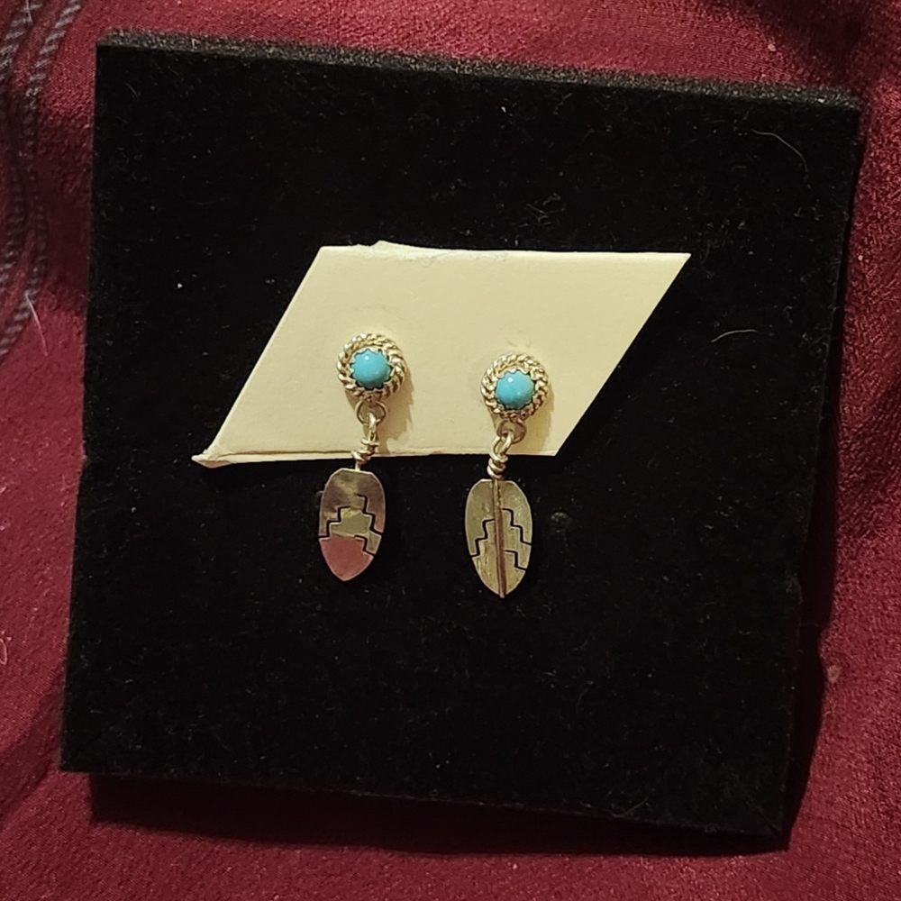 Native American Navajo Earrings-Turquoise Stone & Feather